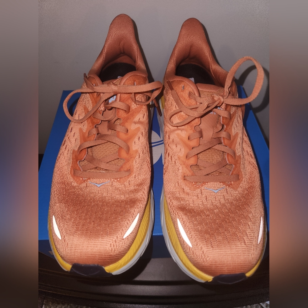 Women's Orange Peach Hoka Clifton 8 Athletic Running Shoes Sneakers Size 8B - Picture 2 of 11